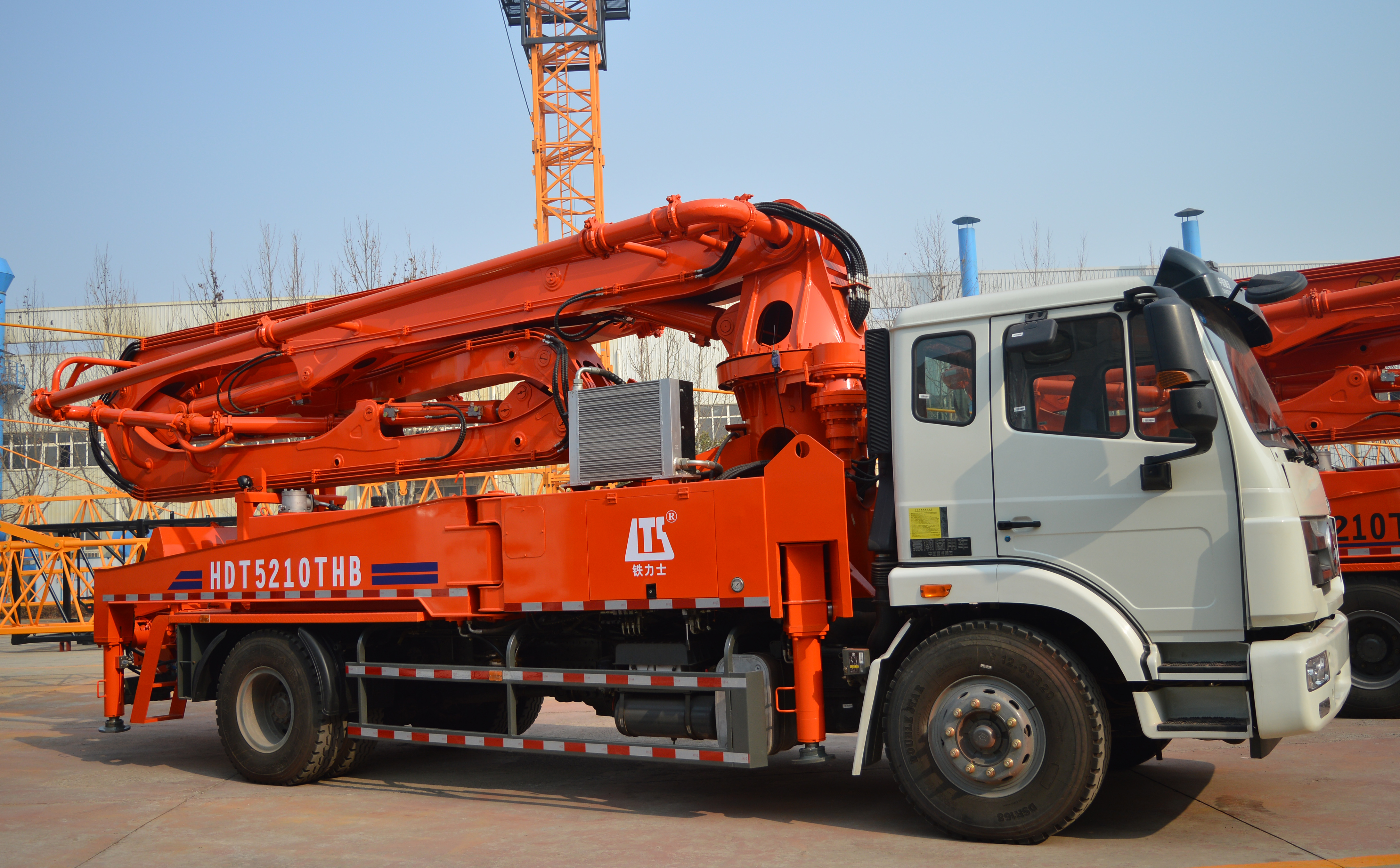 33米混凝土臂架泵車(chē)